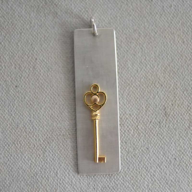 Key Plate Charm (M)