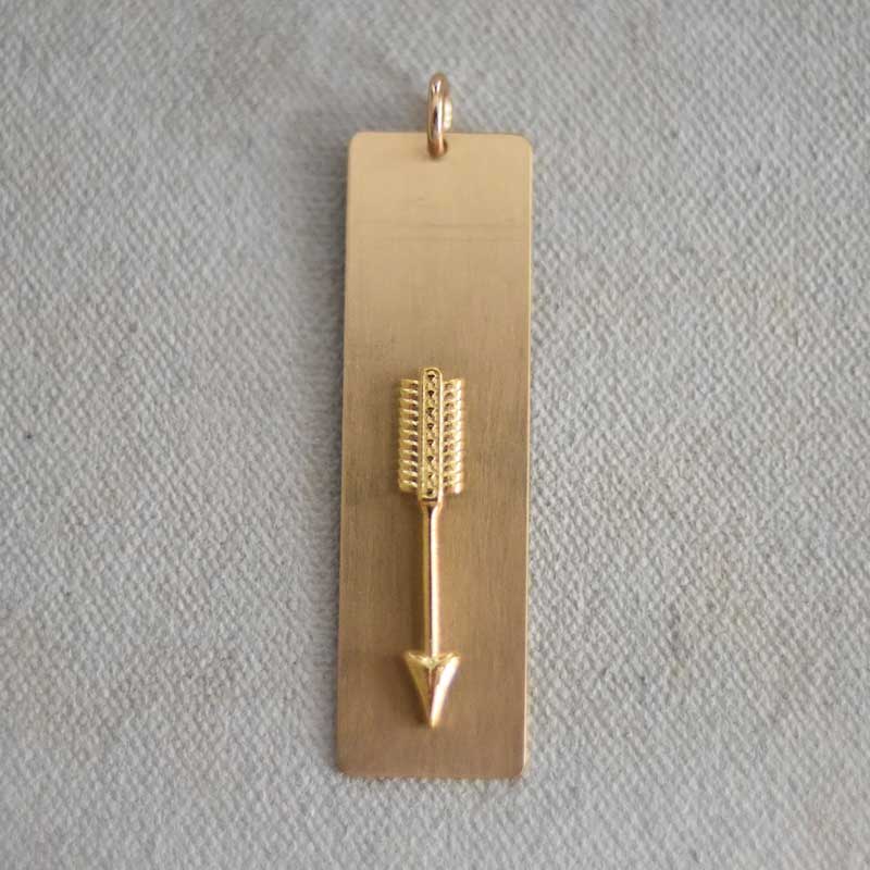 Arrow Plate Charm (L)