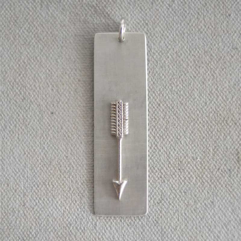 Arrow Plate Charm  (L)