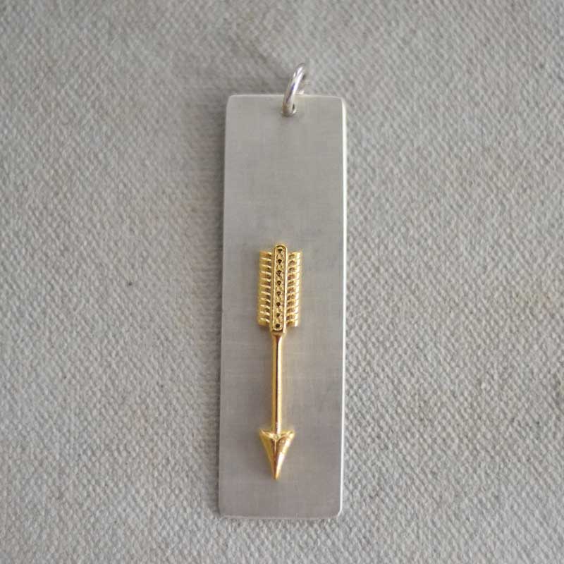 Arrow Plate Charm (L)