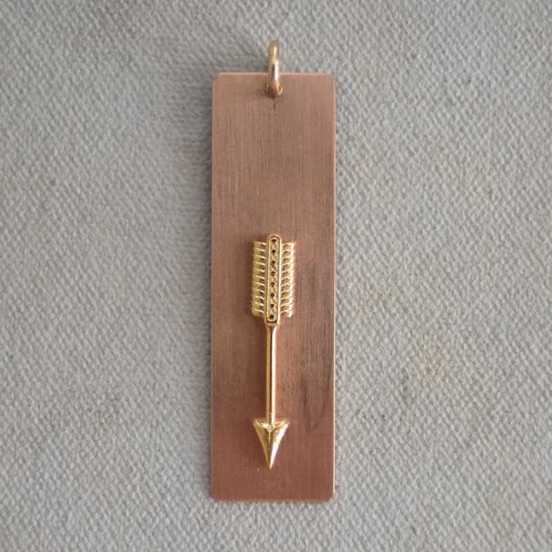 Arrow Plate Charm (L)