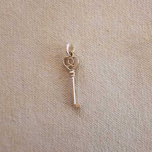 Key to Heart Charm (S)